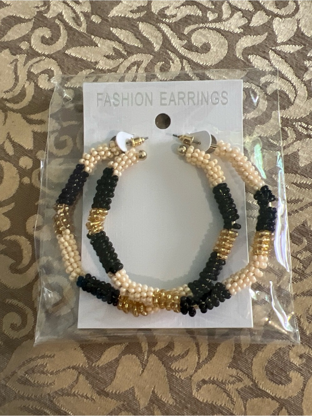 Fashion Earrings Beaded Hoop Black Brown Gold Style
